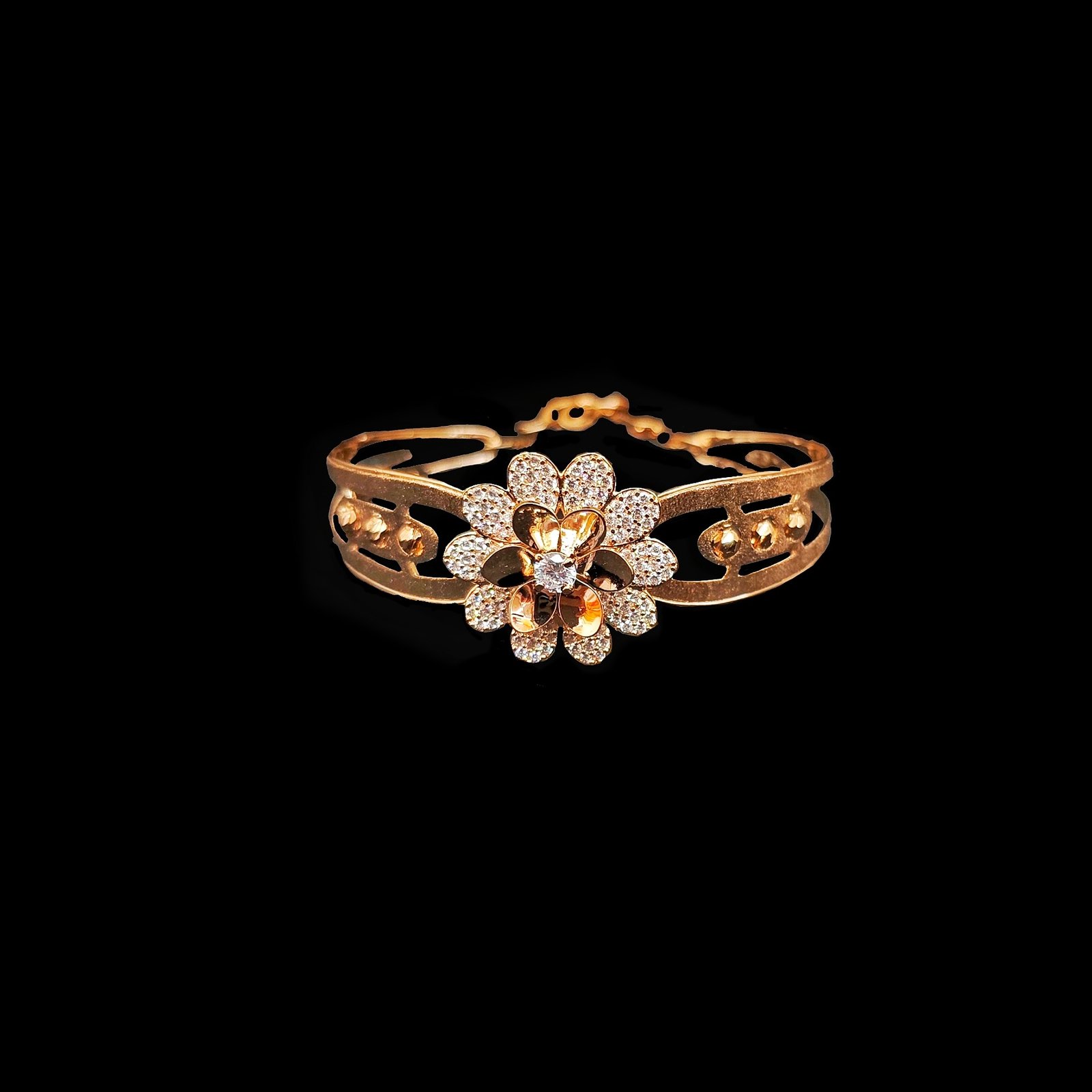 Timeless Flower Elegance Bracelet In 925 Sterling Silver MGA - BRS2839
